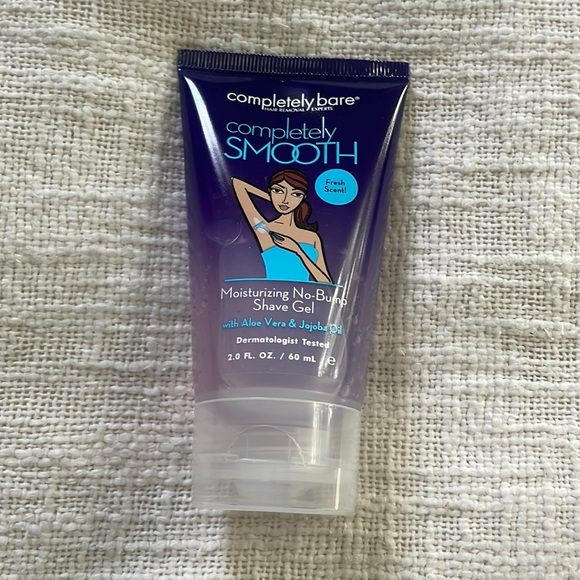 ⭐️ 5 for $20 - New Completely Bare, Completely Smooth No-Bump Shave Gel 2oz - Picture 1 of 2
